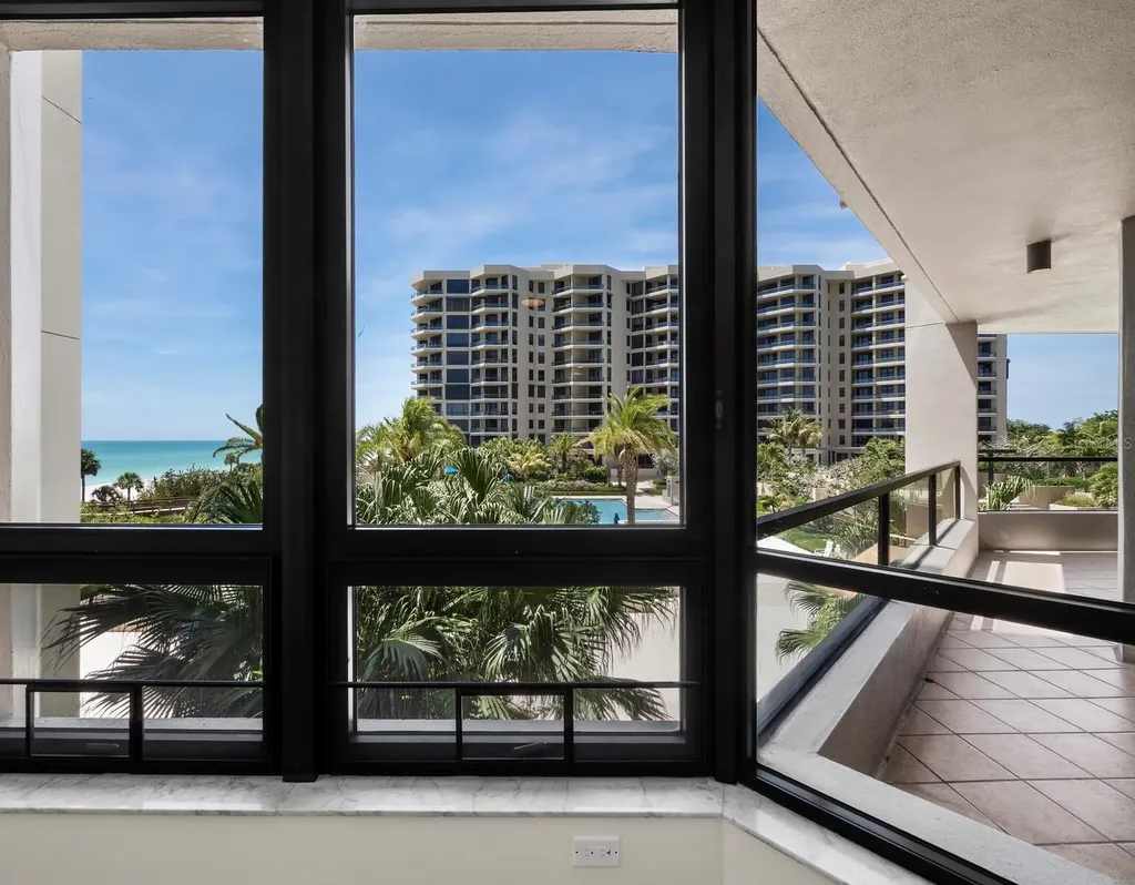 1211 Gulf Of Mexico Drive Longboat Key FL 34228