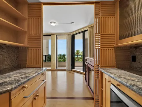 1211 Gulf Of Mexico Drive Longboat Key FL 34228