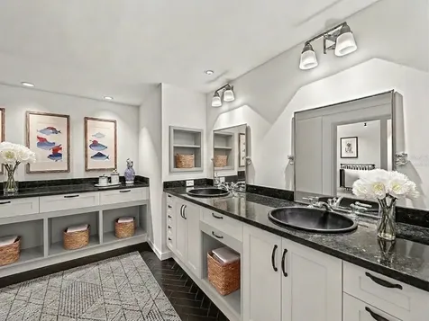 1211 Gulf Of Mexico Drive Longboat Key FL 34228