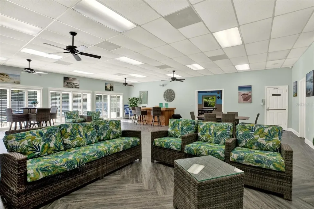 10800 Us Highway 19 N Pinellas Park FL 33782