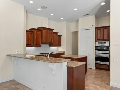 9340 Thurloe Place Orlando FL 32827