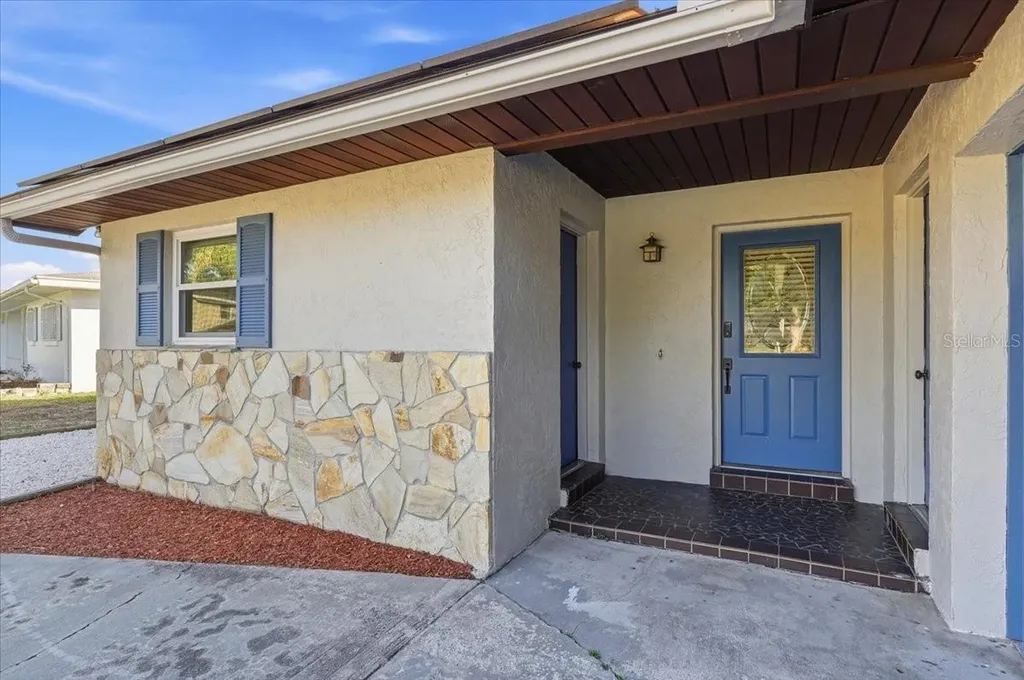 430 Hillcrest Drive SE Winter Haven FL 33884