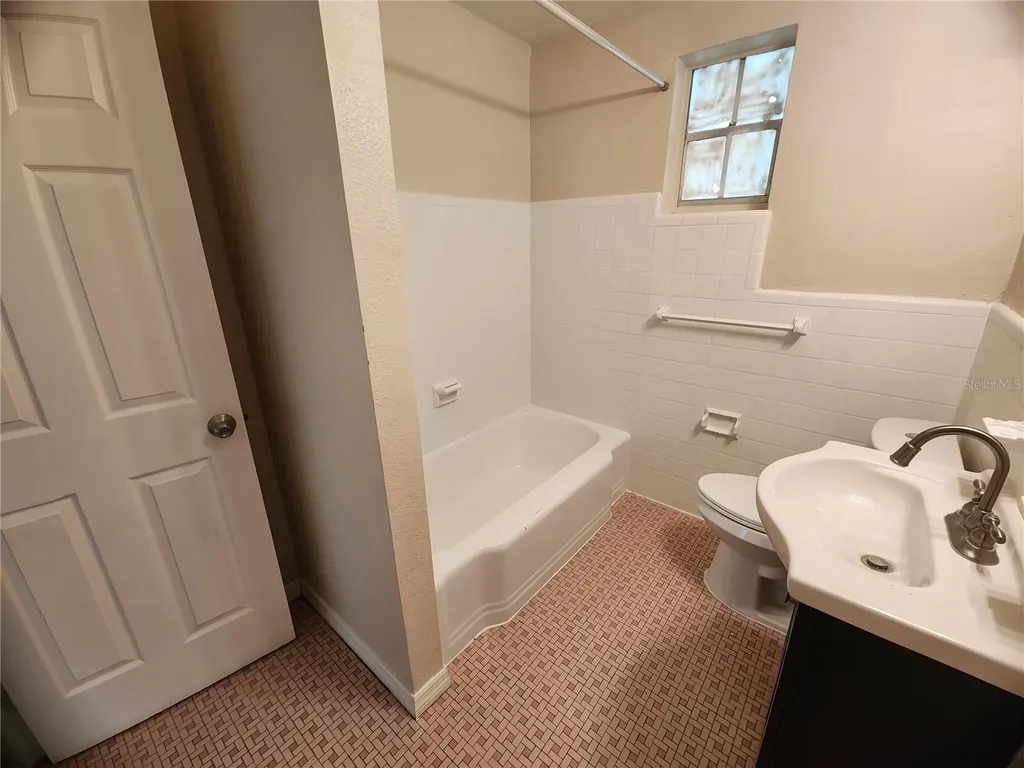 343 W 60th Street Jacksonville FL 32208