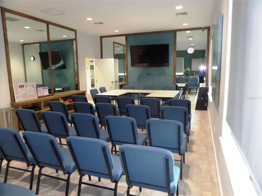 5061 Stokes Way Wildwood FL 34785