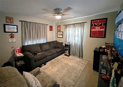 1018 Clovercrest Road Orlando FL 32811