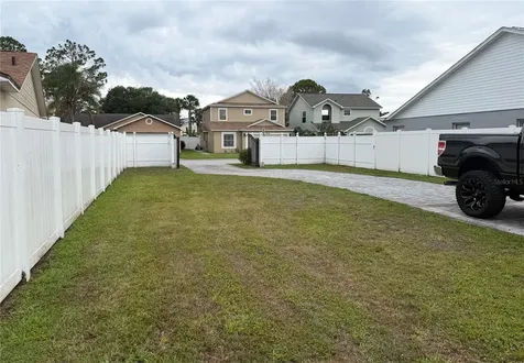 1018 Clovercrest Road Orlando FL 32811