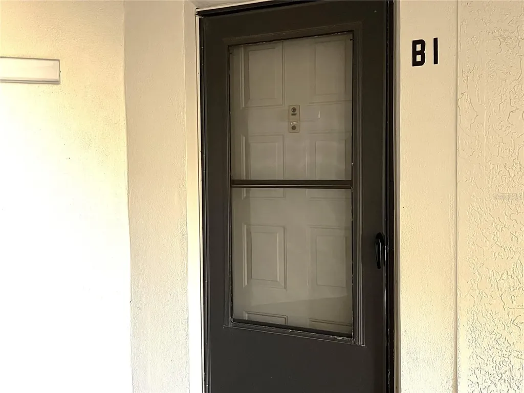 2655 Pine Ridge Way N Palm Harbor FL 34684