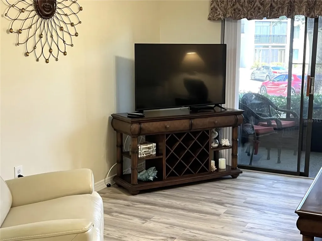 2655 Pine Ridge Way N Palm Harbor FL 34684