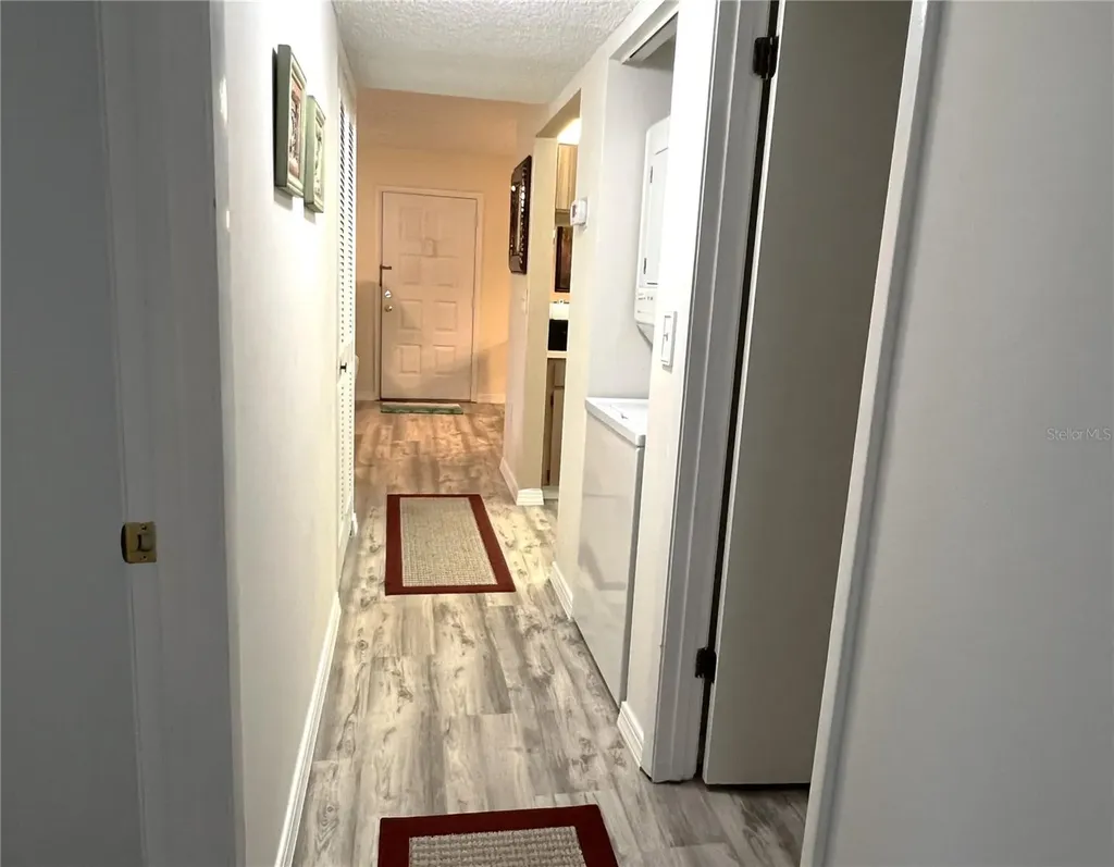 2655 Pine Ridge Way N Palm Harbor FL 34684