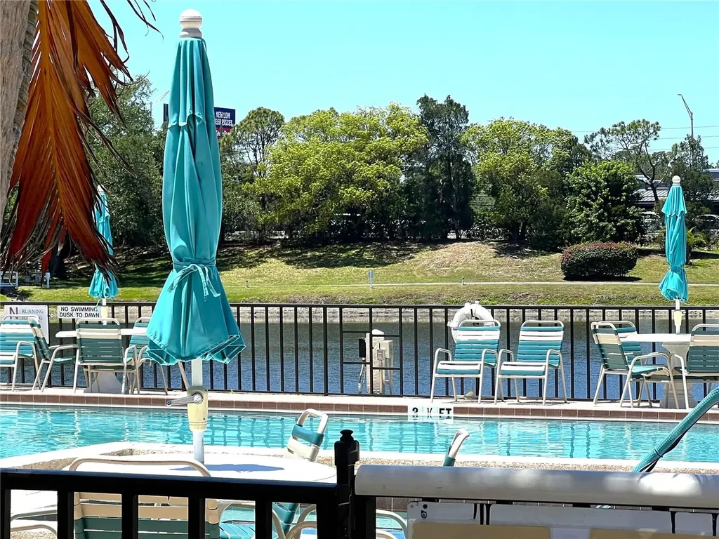 2655 Pine Ridge Way N Palm Harbor FL 34684