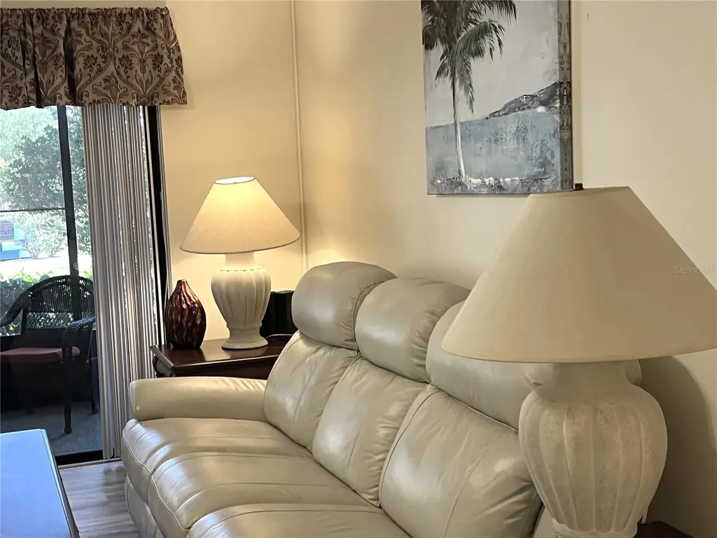 2655 Pine Ridge Way N Palm Harbor FL 34684