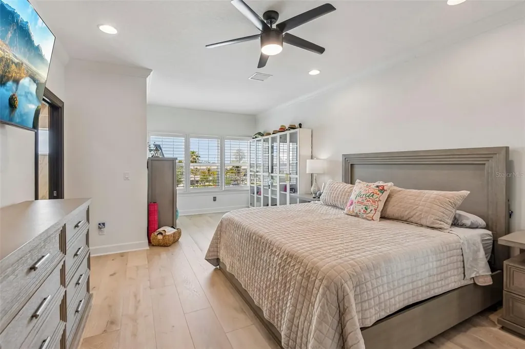 5923 Anchorage Way S St Petersburg FL 33712
