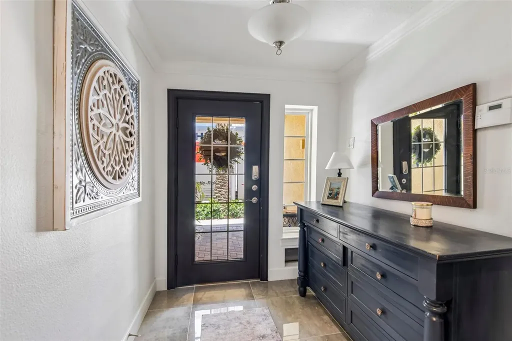 5923 Anchorage Way S St Petersburg FL 33712