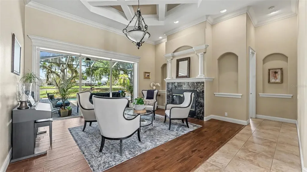 664 Whisper Woods Drive Lakeland FL 33813