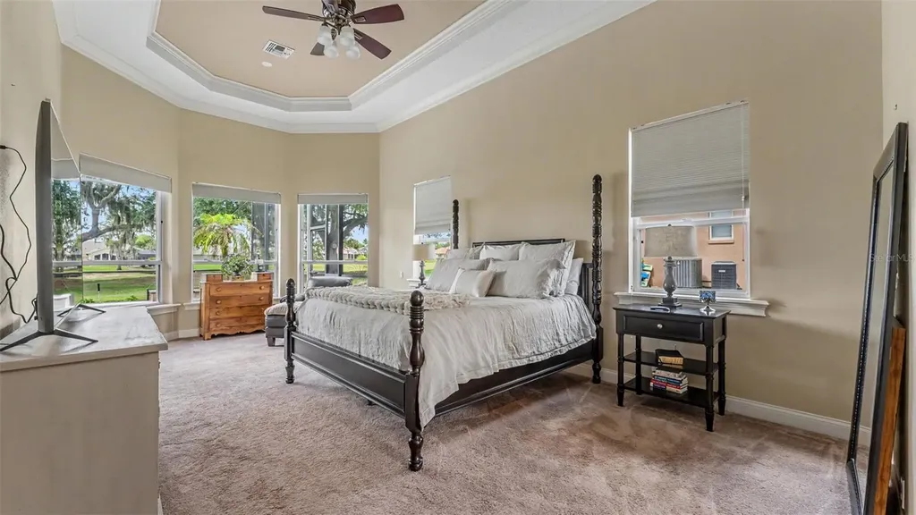 664 Whisper Woods Drive Lakeland FL 33813