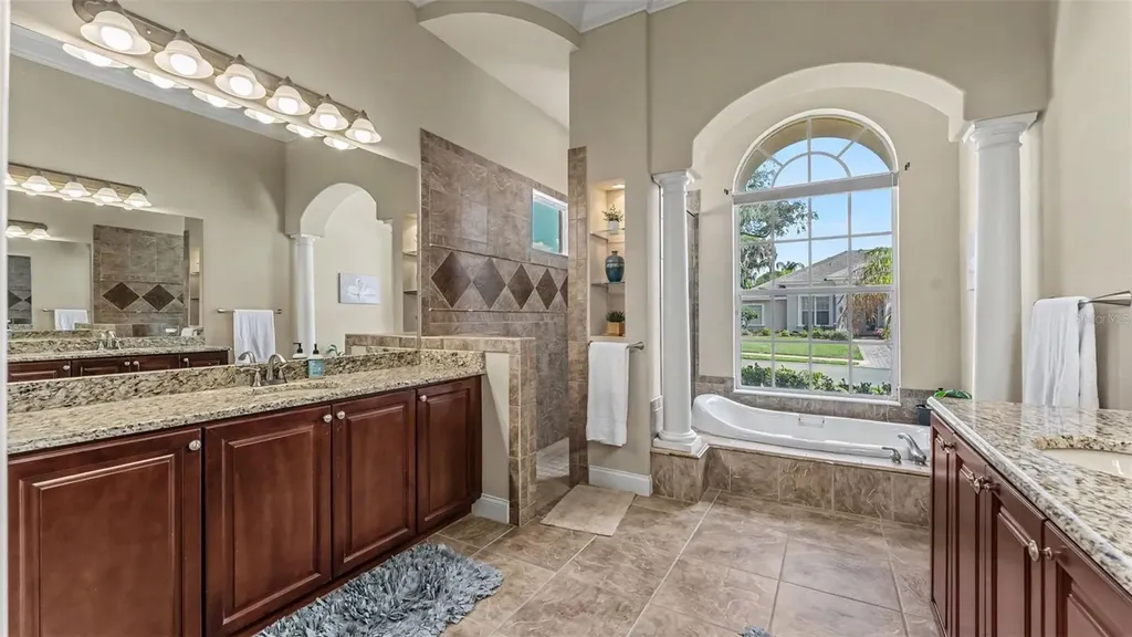 664 Whisper Woods Drive Lakeland FL 33813
