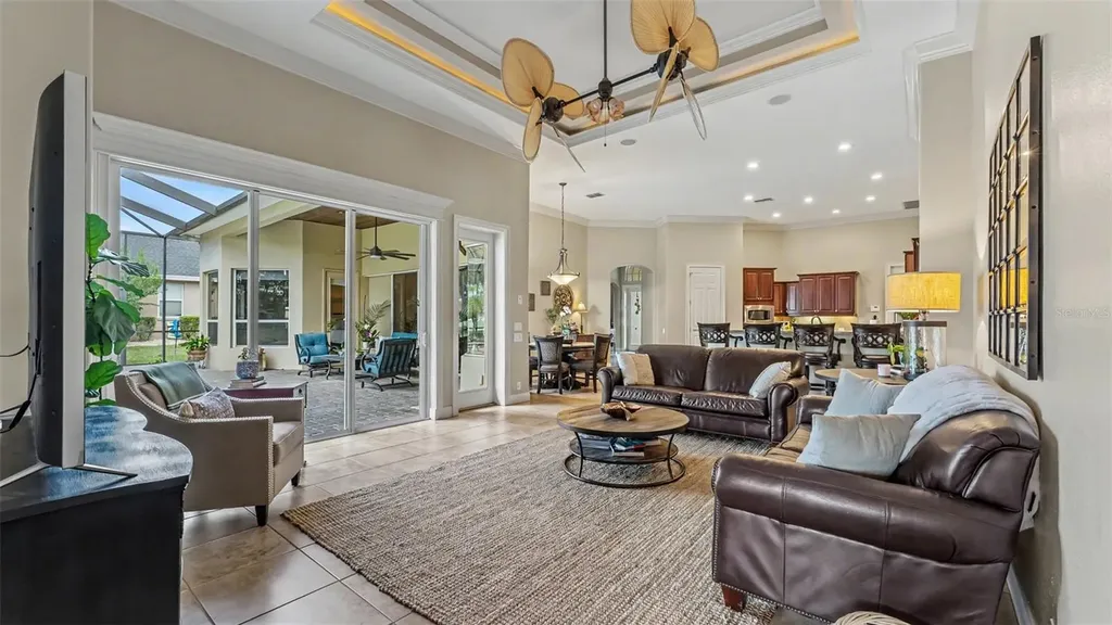 664 Whisper Woods Drive Lakeland FL 33813