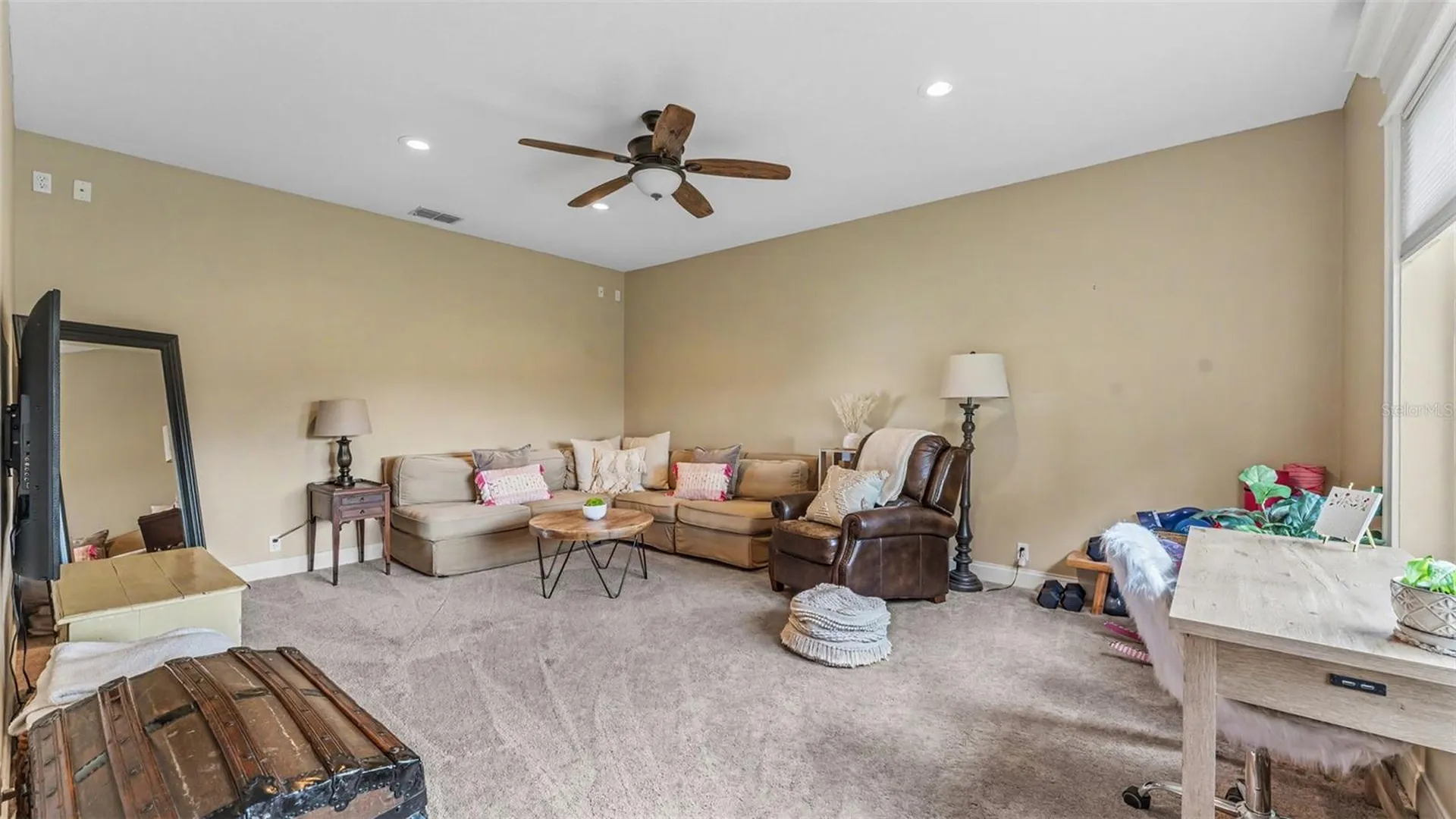 664 Whisper Woods Drive Lakeland FL 33813