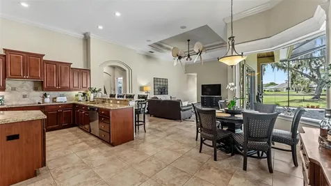 664 Whisper Woods Drive Lakeland FL 33813