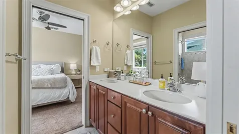 664 Whisper Woods Drive Lakeland FL 33813