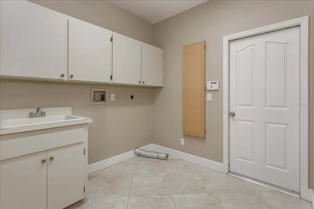4965 Shoreline Circle Sanford FL 32771