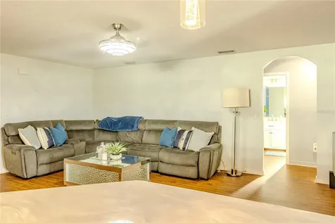 612 16th Avenue SE Ruskin FL 33570