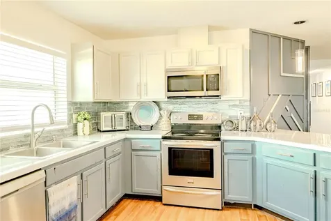 612 16th Avenue SE Ruskin FL 33570