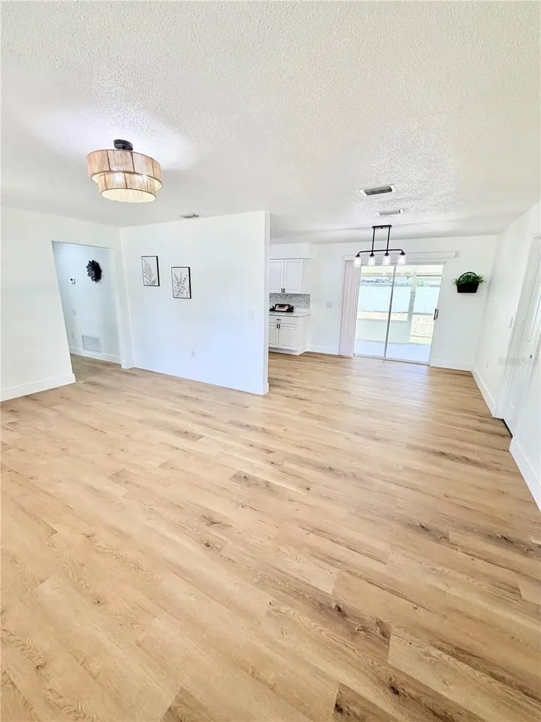 5240 SE 114th Place Belleview FL 34420