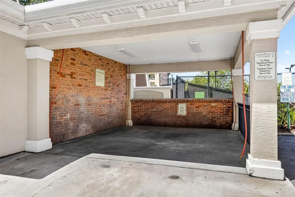 501 Knights Run Avenue Tampa FL 33602