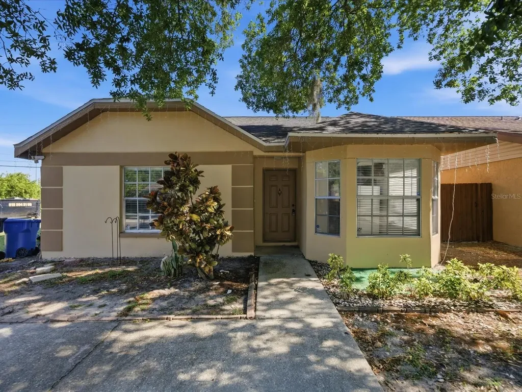 7615 Lemon Wood Court Tampa FL 33625