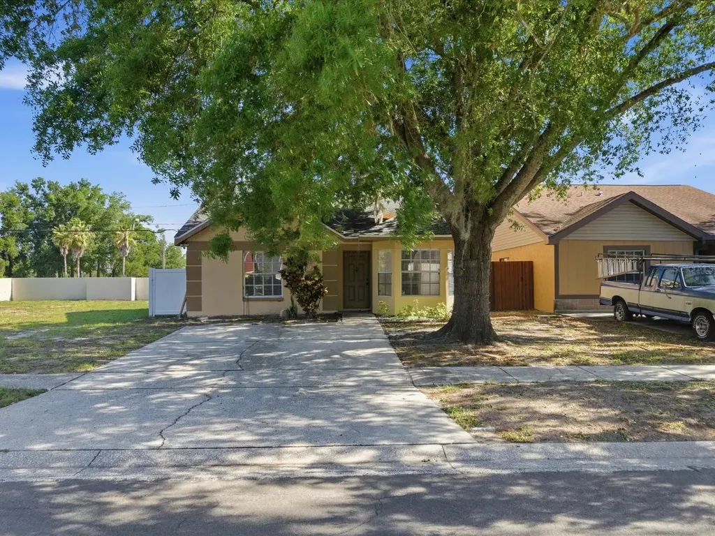 7615 Lemon Wood Court Tampa FL 33625