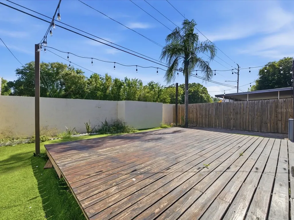 7615 Lemon Wood Court Tampa FL 33625