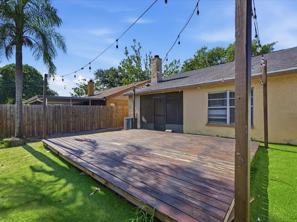 7615 Lemon Wood Court Tampa FL 33625