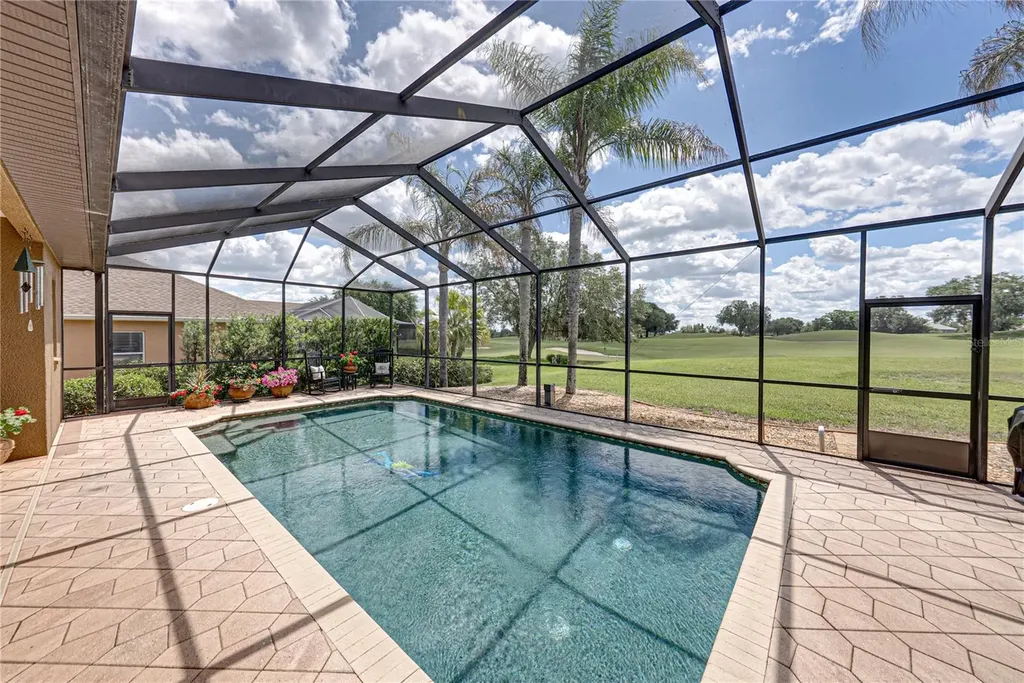 13236 Legends Trail Dade City FL 33525