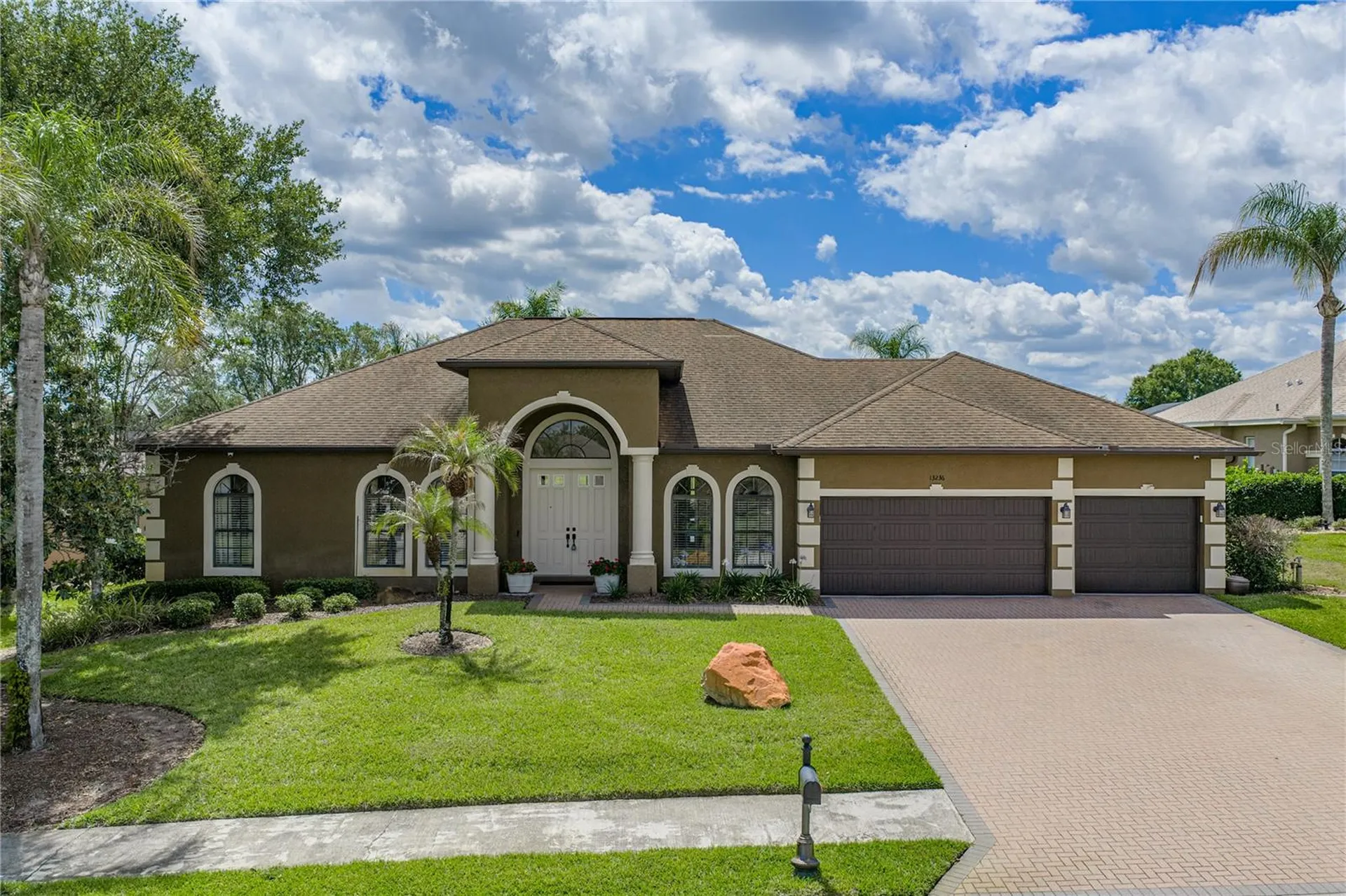 13236 Legends Trail Dade City FL 33525