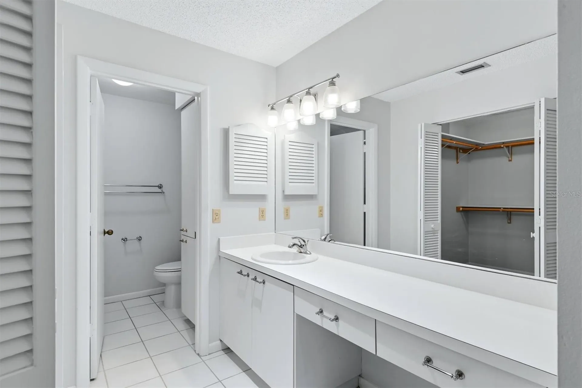 6420 Carrington Circle Sarasota FL 34238