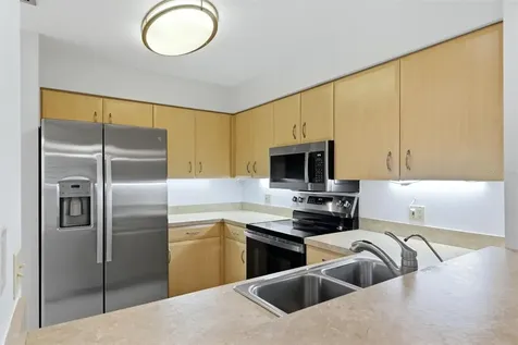 6420 Carrington Circle Sarasota FL 34238