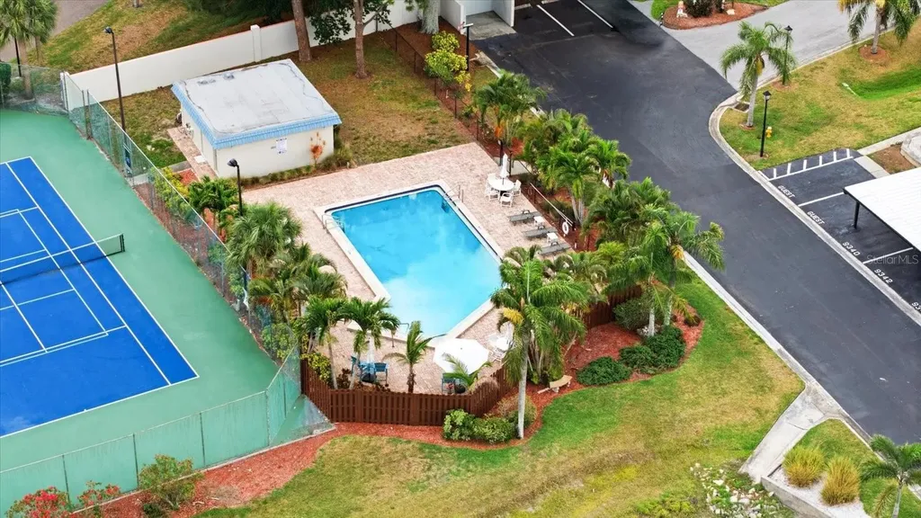 14628 Loridawn Drive Seminole FL 33776
