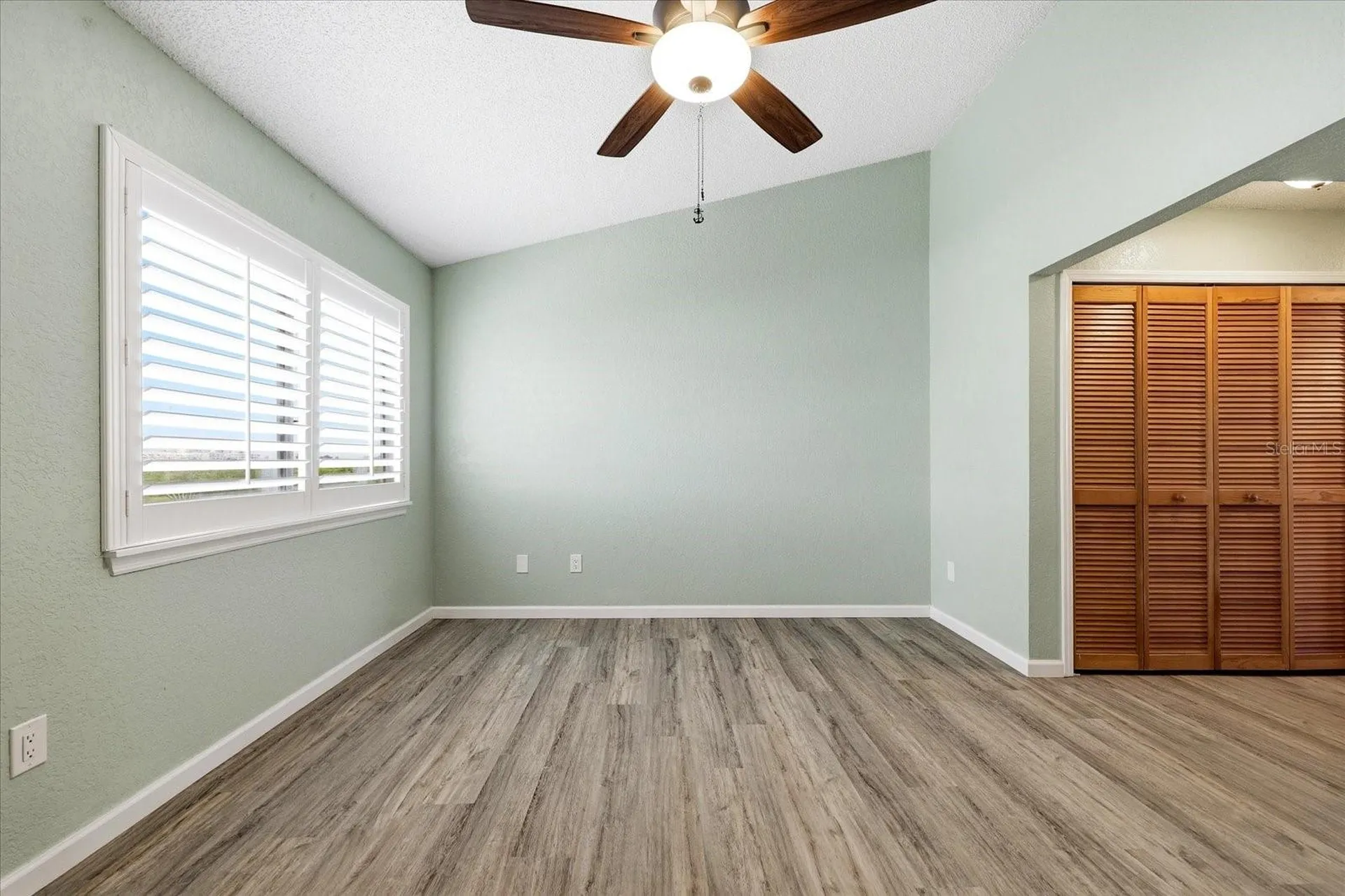 14628 Loridawn Drive Seminole FL 33776