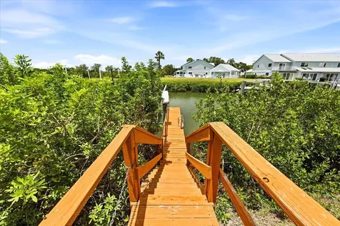 14628 Loridawn Drive Seminole FL 33776