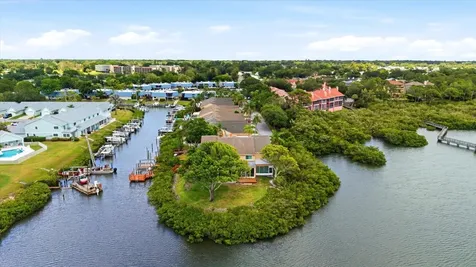 14628 Loridawn Drive Seminole FL 33776