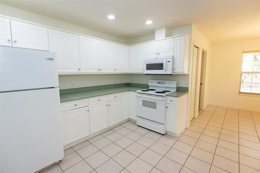 2340 NW 16th Avenue Gainesville FL 32605