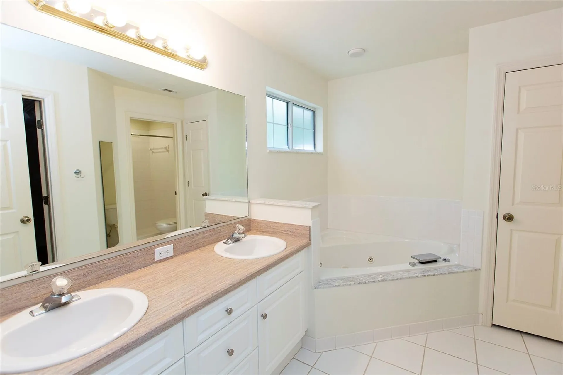 2340 NW 16th Avenue Gainesville FL 32605
