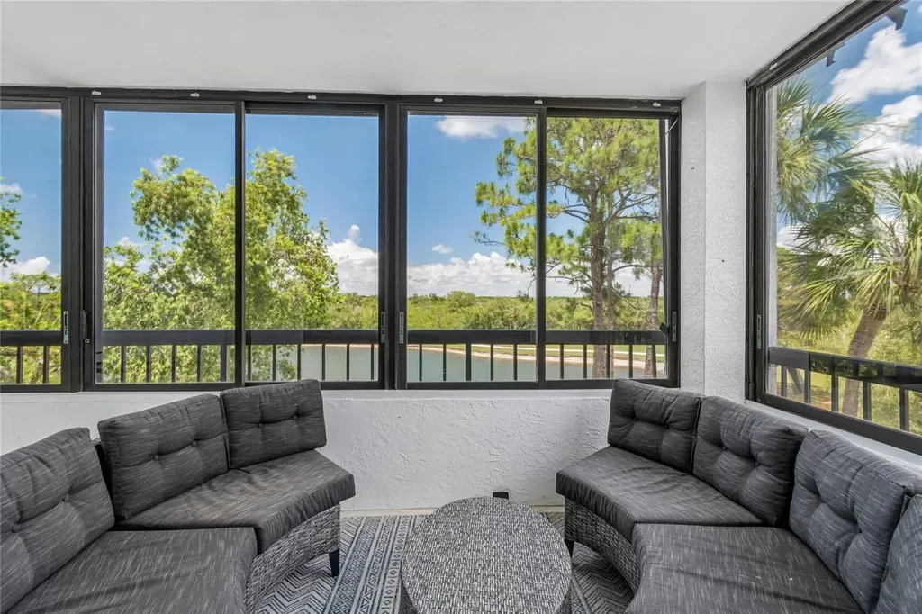14810 Rue De Bayonne Clearwater FL 33762
