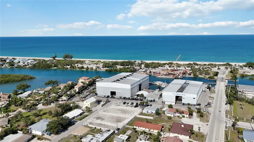 100 Circuit Road Nokomis FL 34275