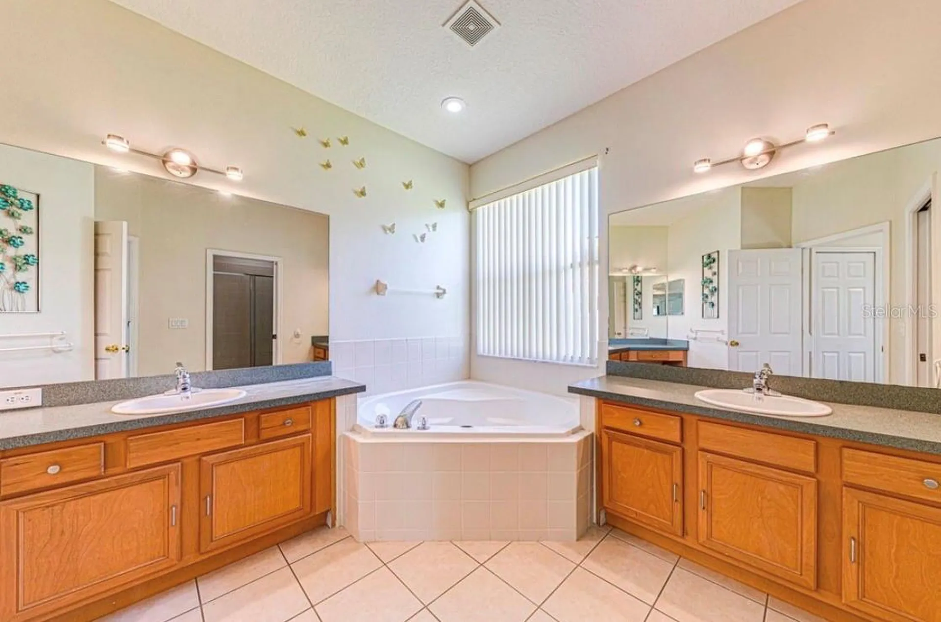 360 Tupelo Circle Davenport FL 33897