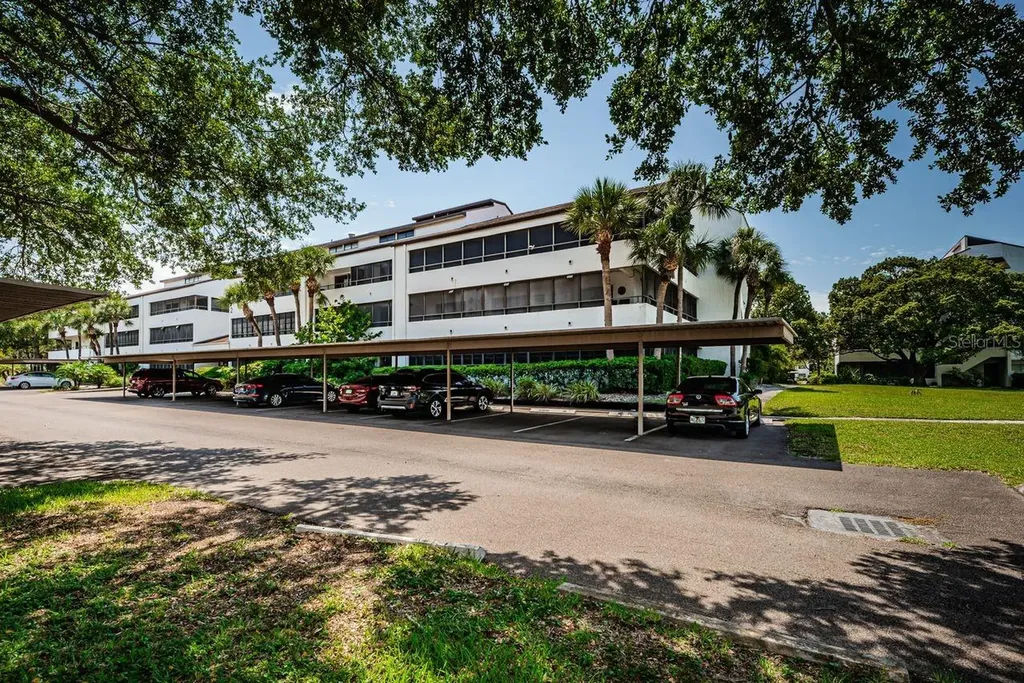 2581 Countryside Boulevard Clearwater FL 33761