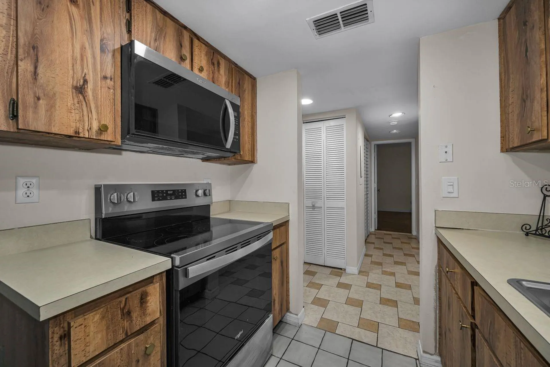2581 Countryside Boulevard Clearwater FL 33761