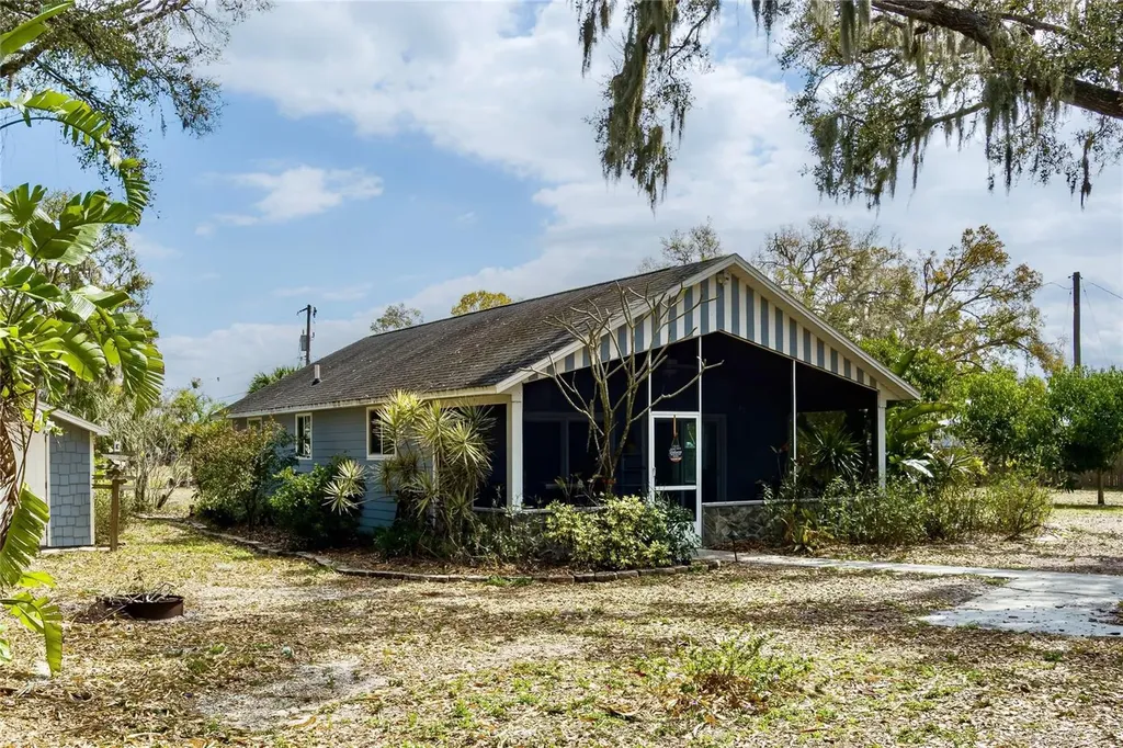 6211 30th Avenue E Palmetto FL 34221