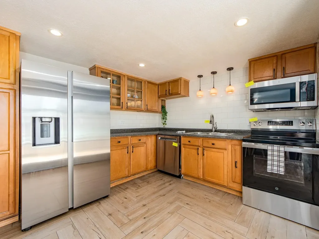 502 Lexington Street Dunedin FL 34698